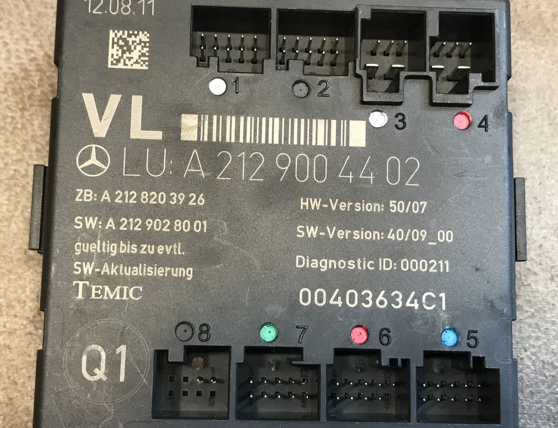 MERCEDES-BENZ E-Class W212/S212/C207/A207 (2009-2016) Vänster främre dörrkontrollenhet A2129004402 15085908