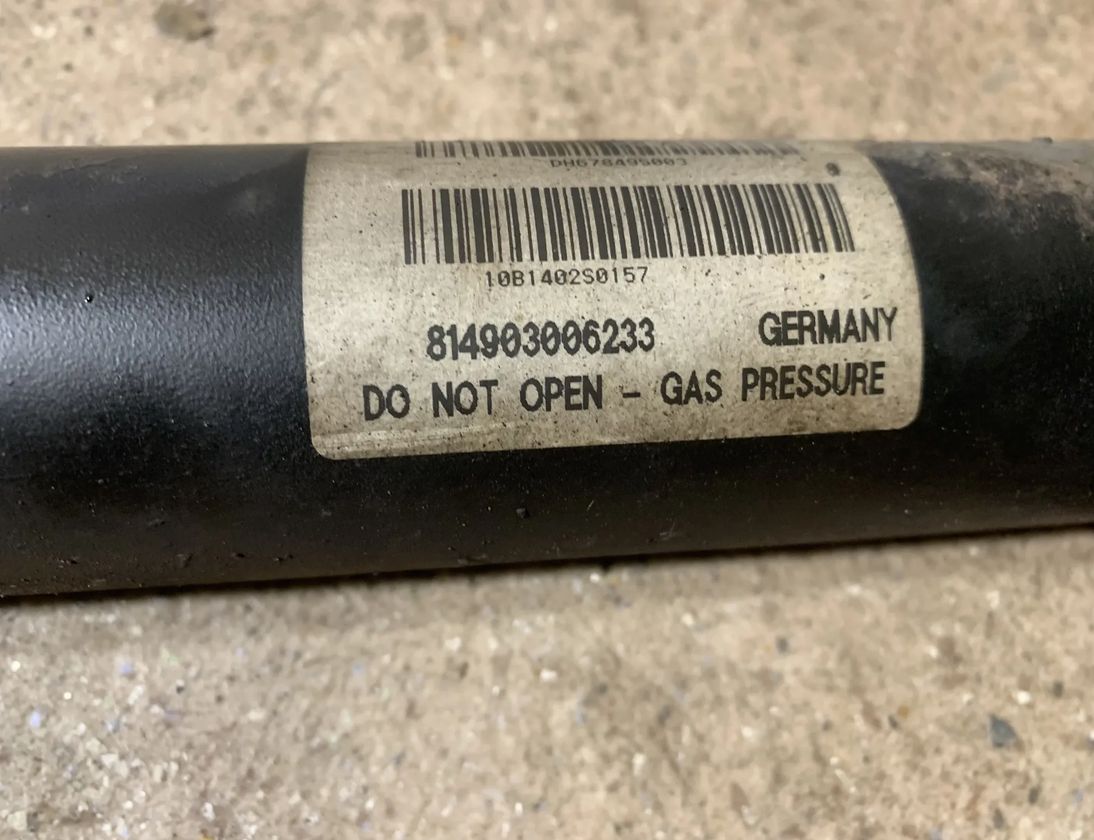 BMW Z4 E89 (2009-2017) Stötdämpare bak vänster 6784950 24907248