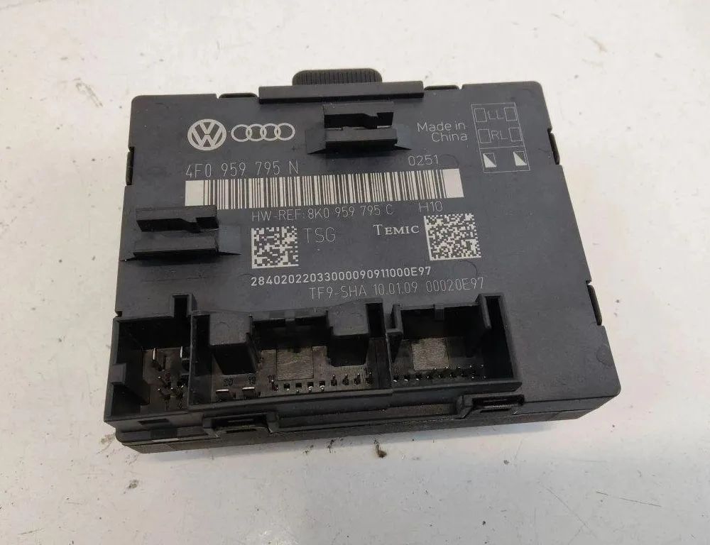 AUDI A4 B8/8K (2011-2016) Främre höger dörrkontrollenhet 8K0959795C 31932351