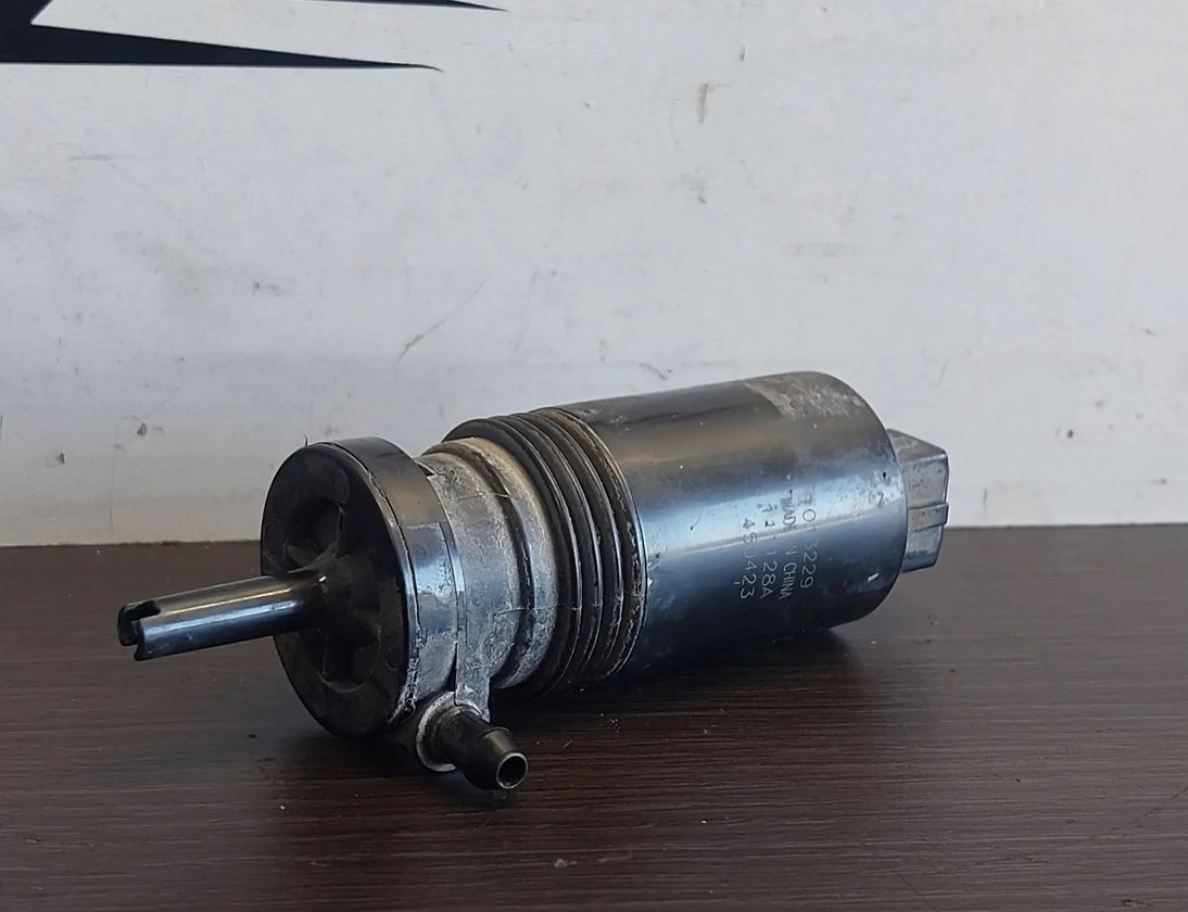 VOLVO XC70 2 generation (2000-2007) Strålkastarspolarmotor 1013229,111128A 28577493