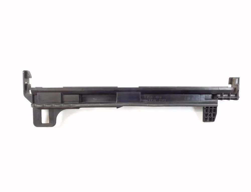 MERCEDES-BENZ C-Class W204/S204/C204 (2004-2015) Kylarhållare A2045010320 31680055