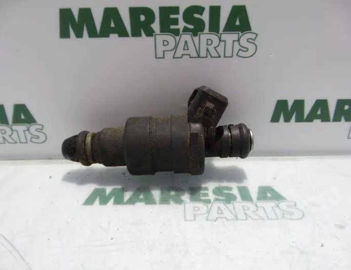 PEUGEOT 806 221 (1994-2002) Bränsleinsprutare IW054,198467 26972901