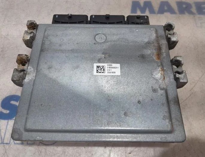 RENAULT Scenic 3 generation (2009-2015) Motorstyrenhet ECU 285909828R,237101495R,487004399R,7701209427,8200604932,237100669R,E0160400,237100668R,A2C53185186,S180098101,284B14576R,284B12059R,S180067139A,284B17882R,8200589080,D10287,BCMX95ATICL2,3500432104064700,285977505R 27754495