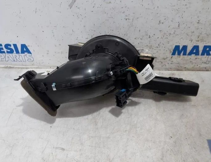 PEUGEOT 5008 1 generation (2009-2016) Andra styrenheter 9683441680,T5157001,6441CV 27757946