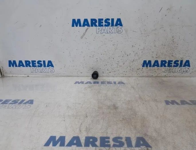 RENAULT Clio 4 generation (2012-2020) Tändningslås 251503211R,251506978R,506978R,1927937 27766474