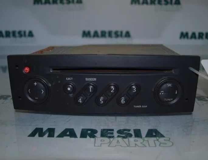 RENAULT Megane 2 generation (2002-2012) Musikspelare utan GPS 8200256141,8200497243,8200107955,8200300858,8200107957,8200316569,8200461289,8200377862,8200300859,8200300855,8200377864,8200300856,8200335062,8200300857,8200074336 27887616