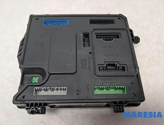 RENAULT Megane 3 generation (2008-2020) Motorstyrenhet ECU 285909828R,284B13640R,7701209427,8200604932,237100745R,237100235R,284B11486R,284B12059R 31268022