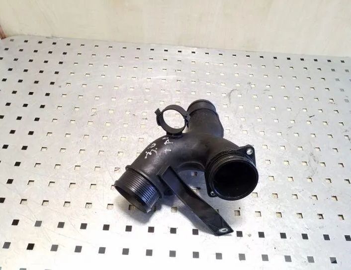 VOLKSWAGEN Touareg 1 generation (2002-2010) Intercooler slangrör 7L6145770G,7L6145795L 26062410