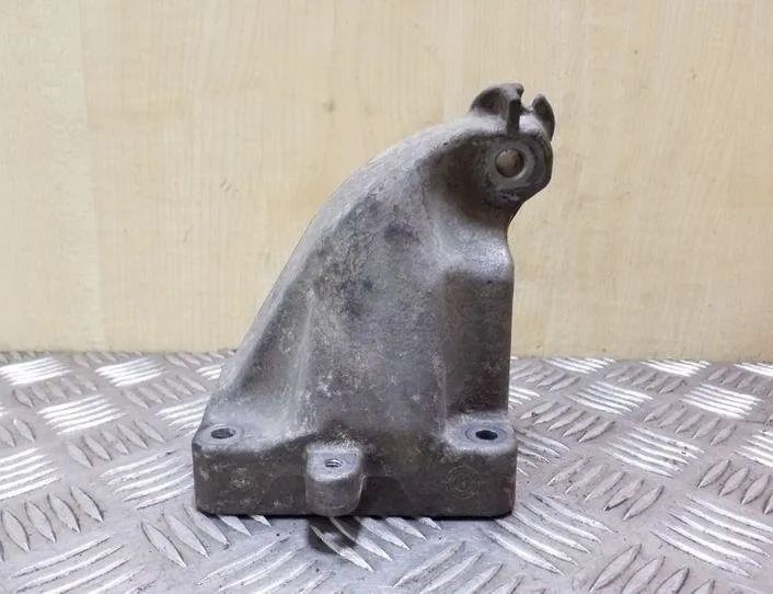 MERCEDES-BENZ E-Class W211/S211 (2002-2009) Motorfäste på vänster sida A6422230104 26095195