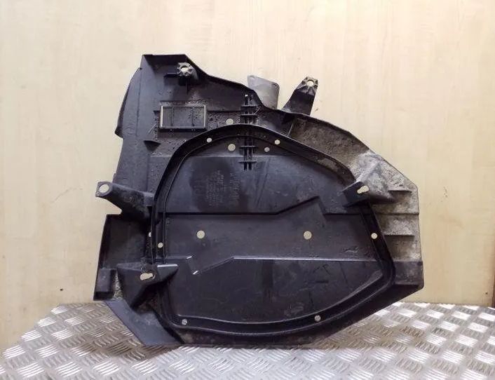 SUBARU XV 1 generation (2011-2017) Bakre mittenbottenskydd 42045FJ020,42045FJ000 26137658