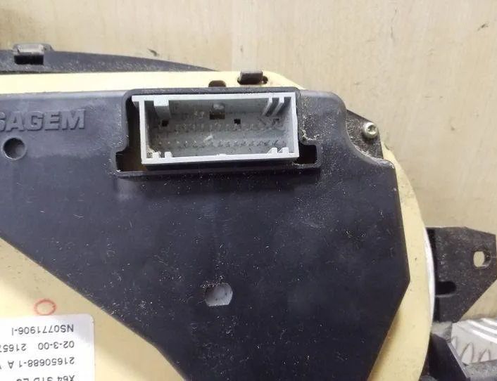 RENAULT Scenic 1 generation (1996-2003) Hastighetsmätare 216501761,P7700427896A 26138659