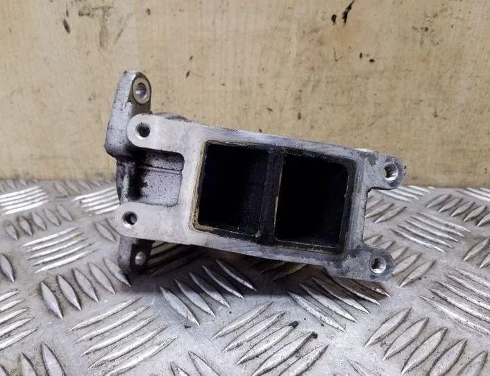 VOLKSWAGEN Passat Variant 1 generation (2010-2024) Gasspjällskropp 04L128637A 26178234