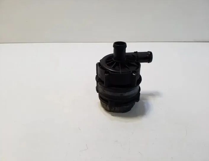 VOLKSWAGEN Golf 7 generation (2012-2024) Cirkulationsvattenmotor 04L965567,0392024003 26235777