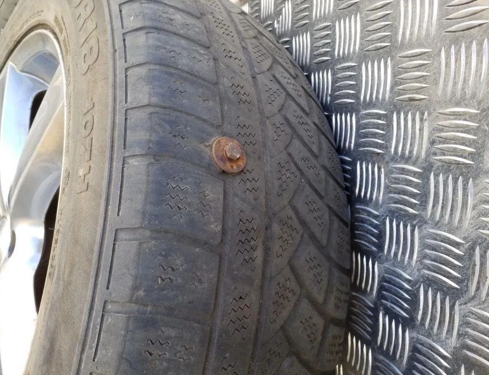 FORD Maverick 2 generation (2000-2007) Hjuluppsättning 32153822