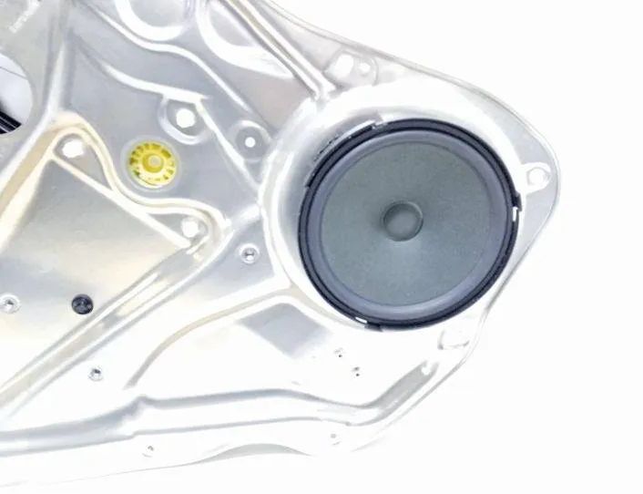 MERCEDES-BENZ C-Class W204/S204/C204 (2004-2015) Fönsterlyftare till vänster bak A2048204302,A2047302735,A2129003906 22685776