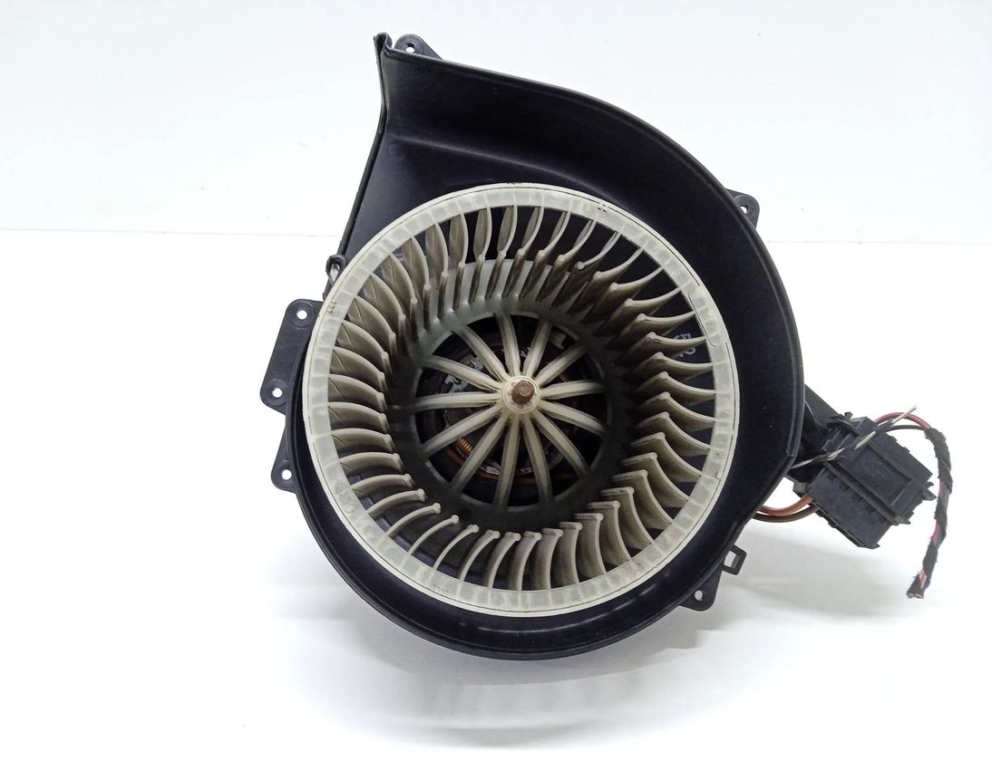 SKODA Fabia 2 generation  (2010-2014) Innervärmare 6Q1819015G 27814537