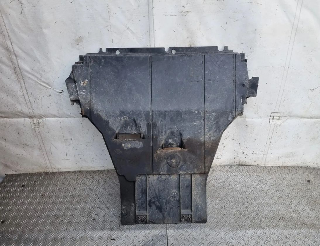 RENAULT Scenic 3 generation (2009-2015) Höger sida underkåpa 758800006R,758900007R 27937993