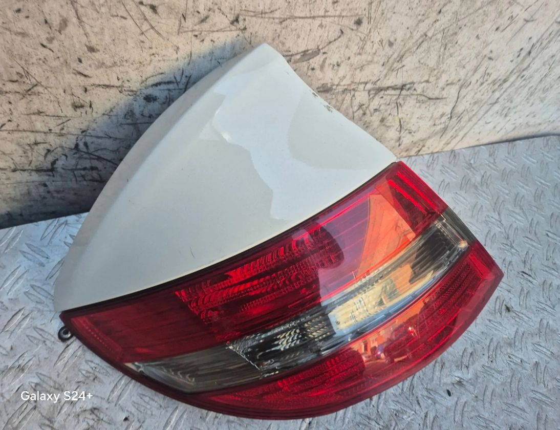 MERCEDES-BENZ CLC-Class CL203 (2008-2011) Vänster bakljus bak A2038205164 30432464