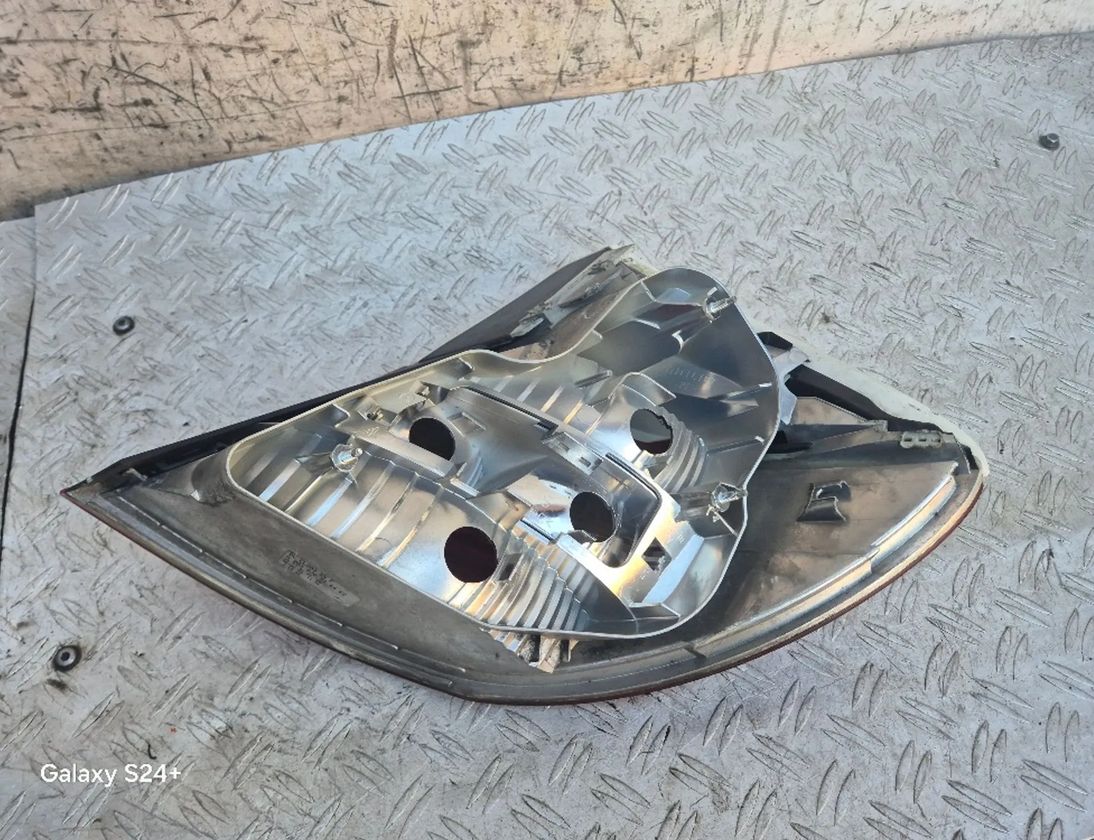 MERCEDES-BENZ CLC-Class CL203 (2008-2011) Vänster bakljus bak A2038205164 30432464