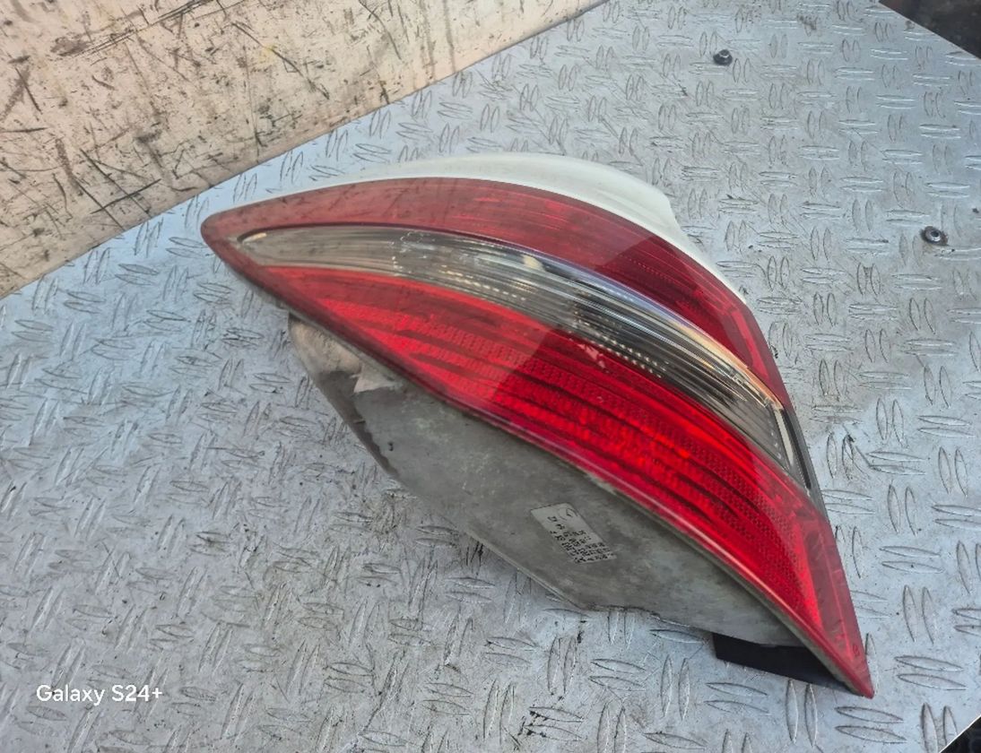 MERCEDES-BENZ CLC-Class CL203 (2008-2011) Vänster bakljus bak A2038205164 30432464