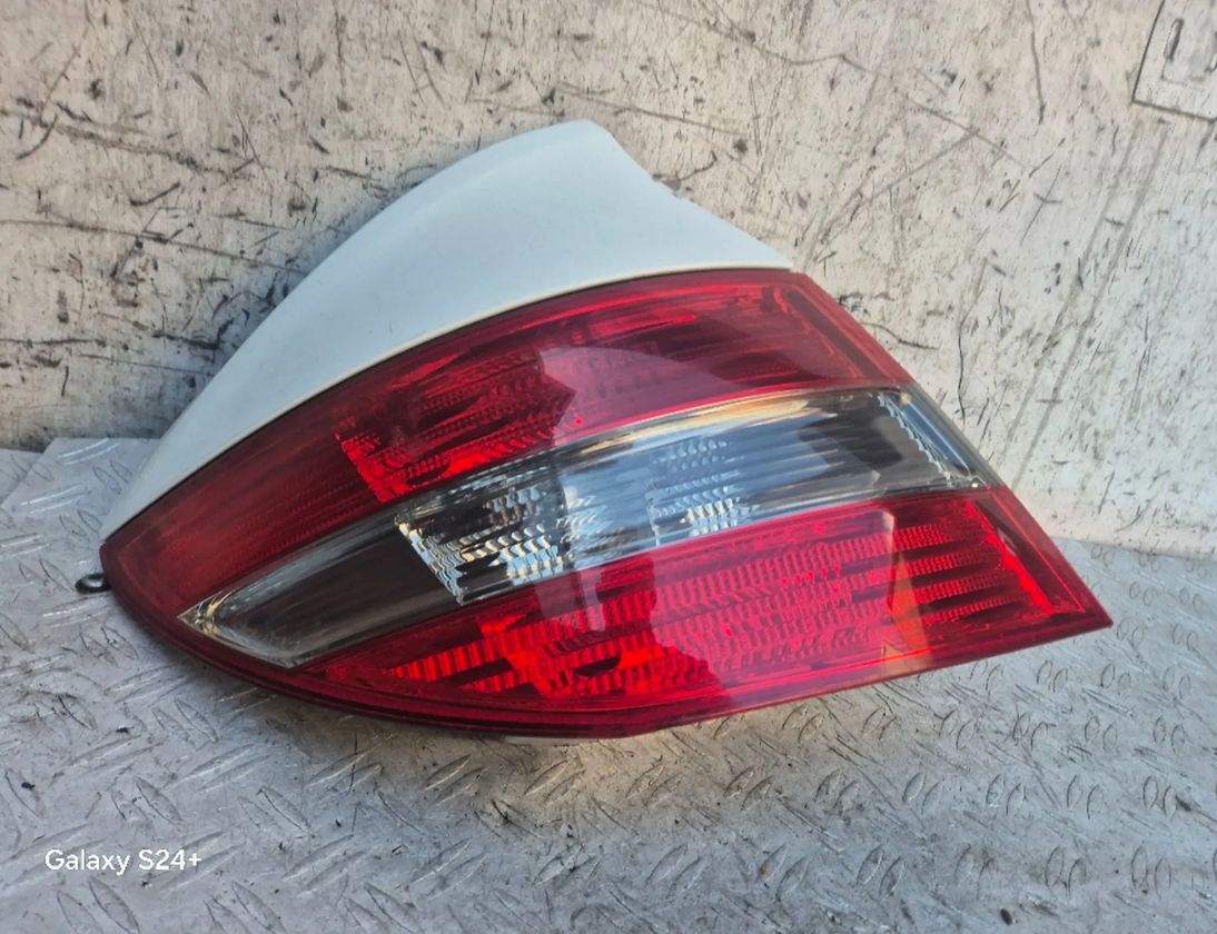 MERCEDES-BENZ CLC-Class CL203 (2008-2011) Vänster bakljus bak A2038205164 30432464