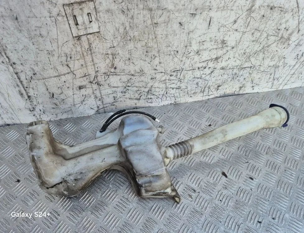 PEUGEOT 3008 1 generation (2010-2016) Fönsterspolartank 9685005580 32099210