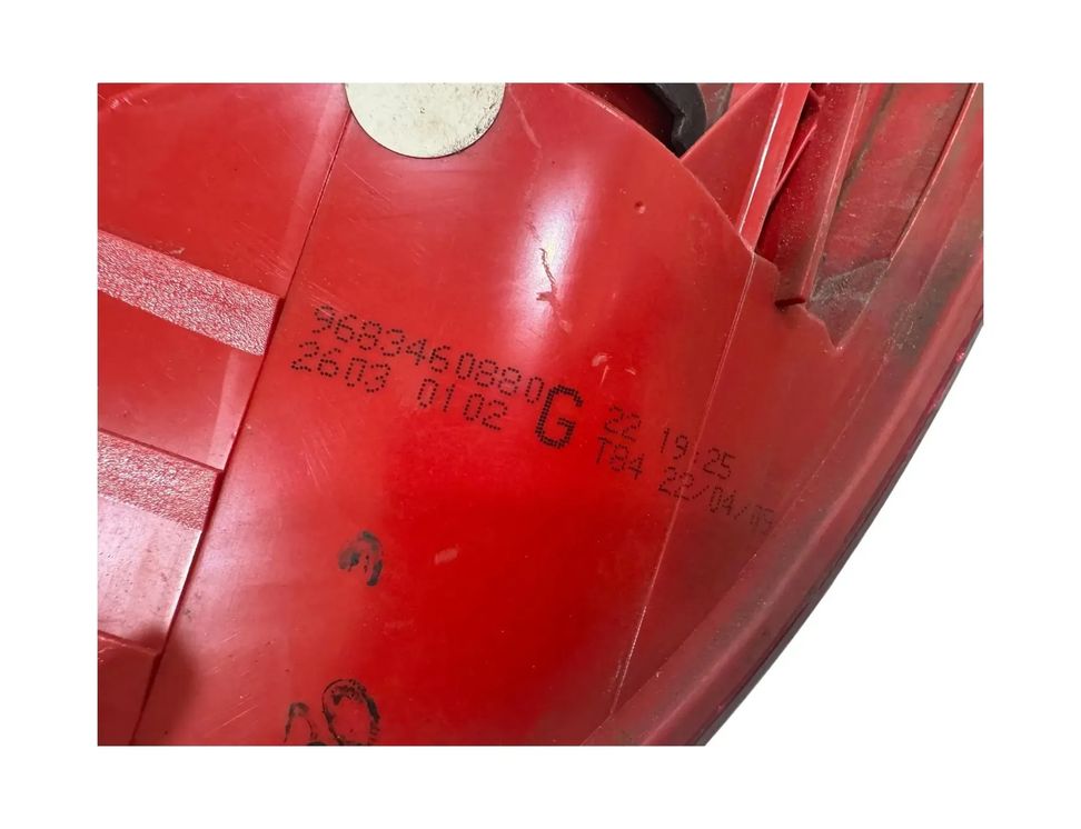 PEUGEOT 2008 2 generation (2019-2023) Vänster bakljus bak 9683460880 29946806