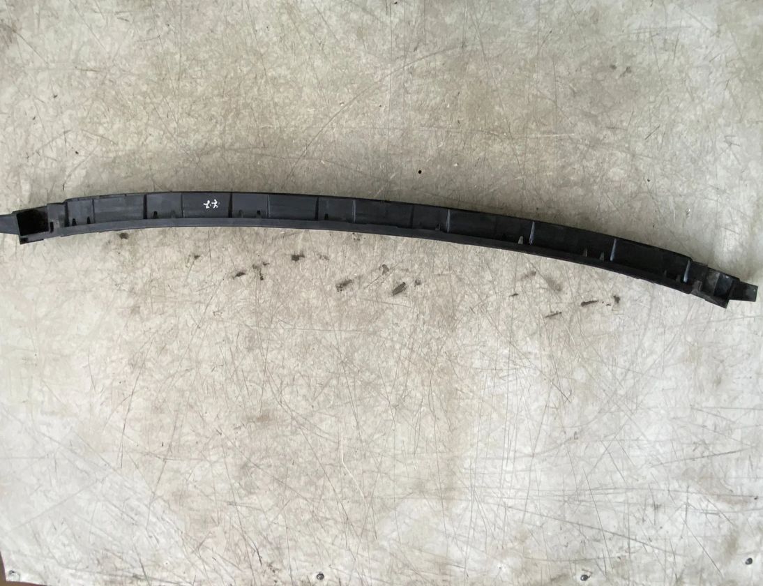 AUDI A6 C7/4G (2010-2020) Bakre stötfångare mellanfäste 4G5807458 30781385