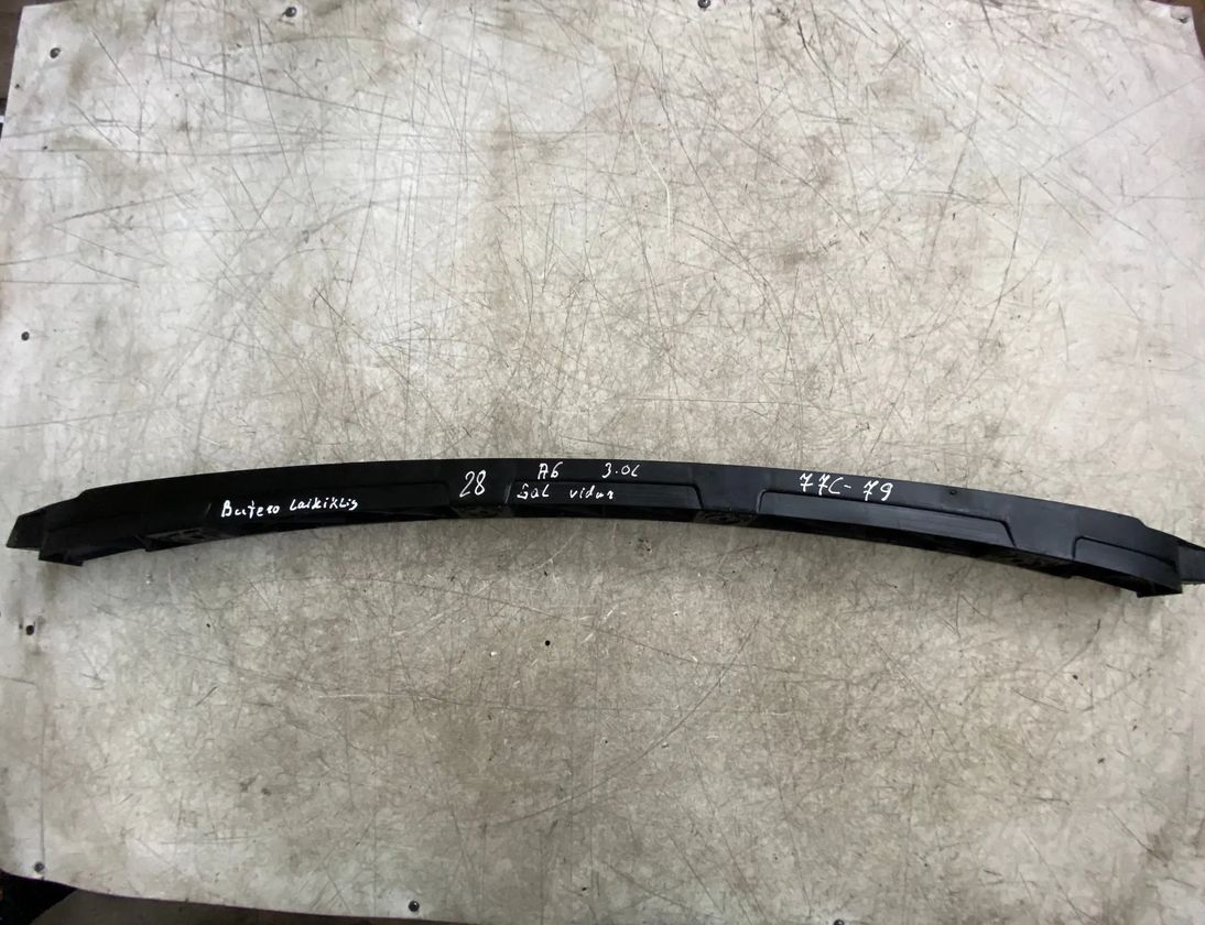 AUDI A6 C7/4G (2010-2020) Bakre stötfångare mellanfäste 4G5807458 30781385