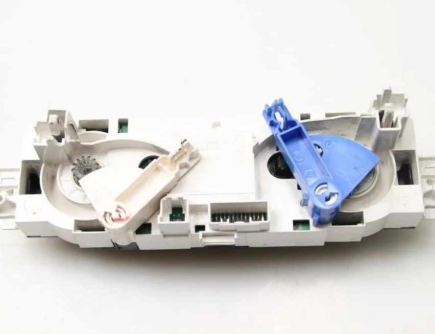 RENAULT Megane 3 generation (2008-2020) Klimatkontrollenhet T1001786G 29091458