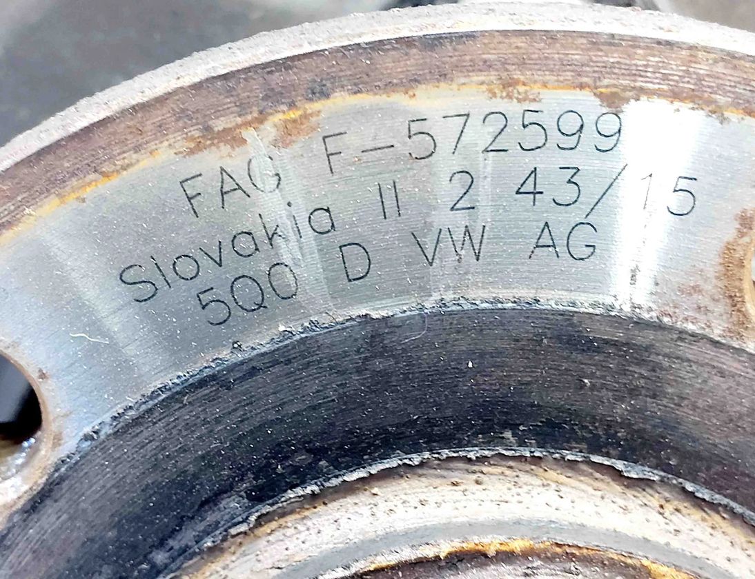 SKODA Superb 3 generation (2015-2023) Främre höger hjulnav 3Q0400054F,5Q0615312G,5Q0407258C 32740609