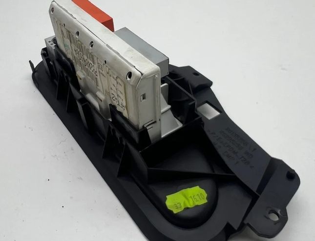 RENAULT Scenic 1 generation (1996-2003) Info Display P8200028364A 32809901