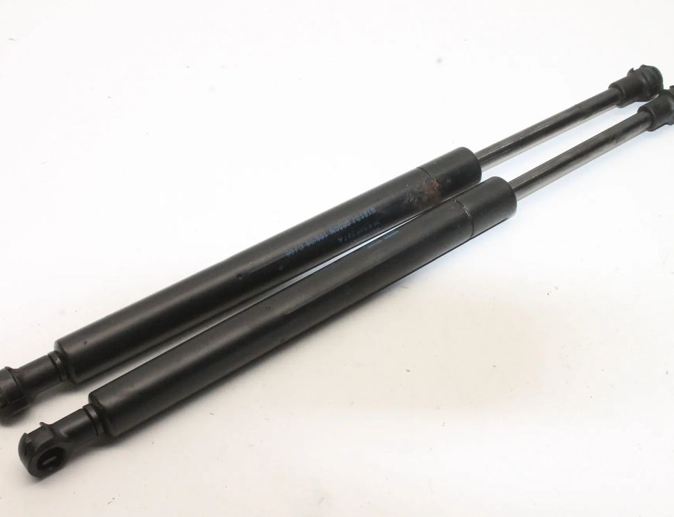 VOLKSWAGEN Touareg 1 generation (2002-2010) Höger baklucka gasfjäderben 7L6845587A 20514103