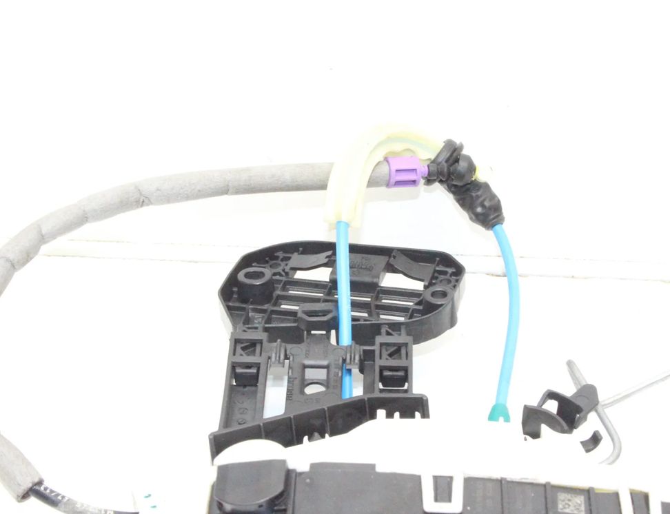 MERCEDES-BENZ A-Class W176 (2012-2018) Bakre vänstra dörrlås A2047303535 23420314