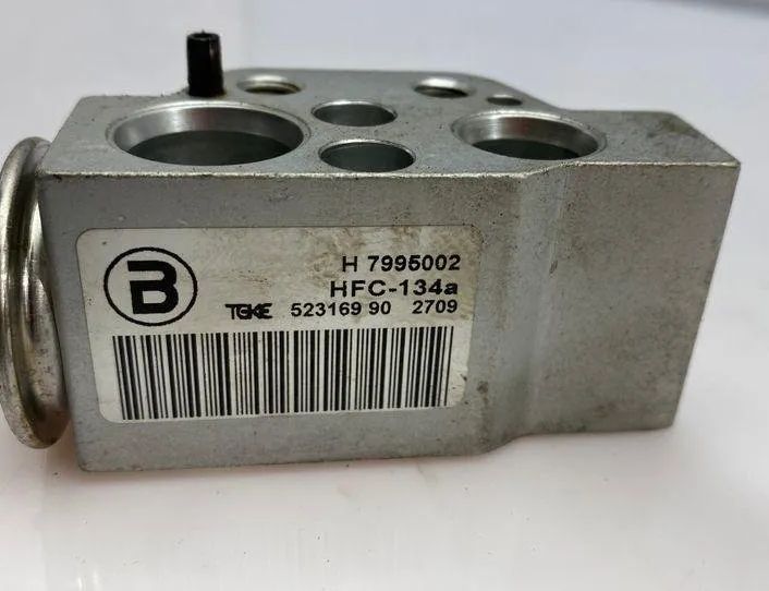 AUDI Q5 8R (2008-2017) Luftkonditioneringens expansionsventil 7995002,52316990 18123386