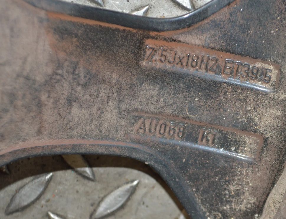AUDI A1 8X (2010-2020) Hjul 8x0071498,7.5jx18 13337436