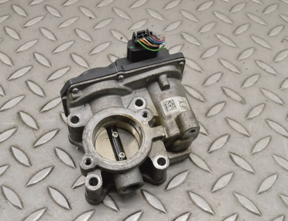 RENAULT Megane 3 generation (2008-2020) Gasspjällskropp 161206038R,H8201171233 14614794