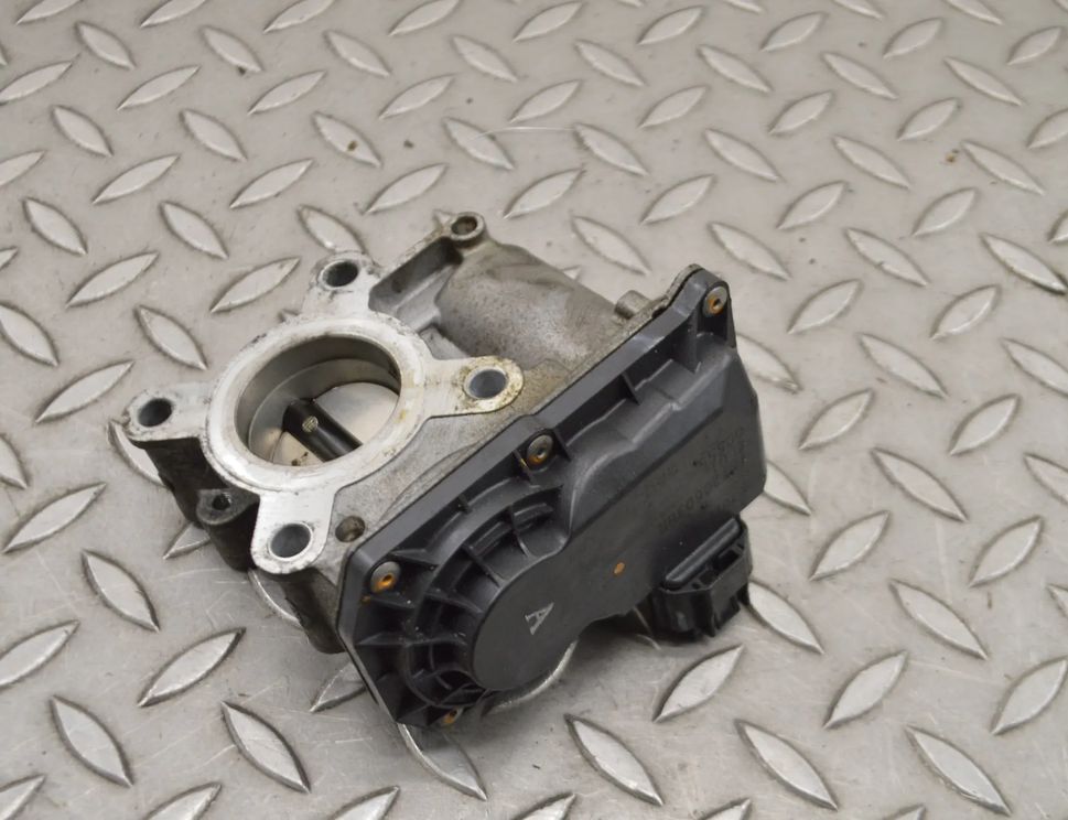 RENAULT Megane 3 generation (2008-2020) Gasspjällskropp 161206038R,H8201171233 14614794