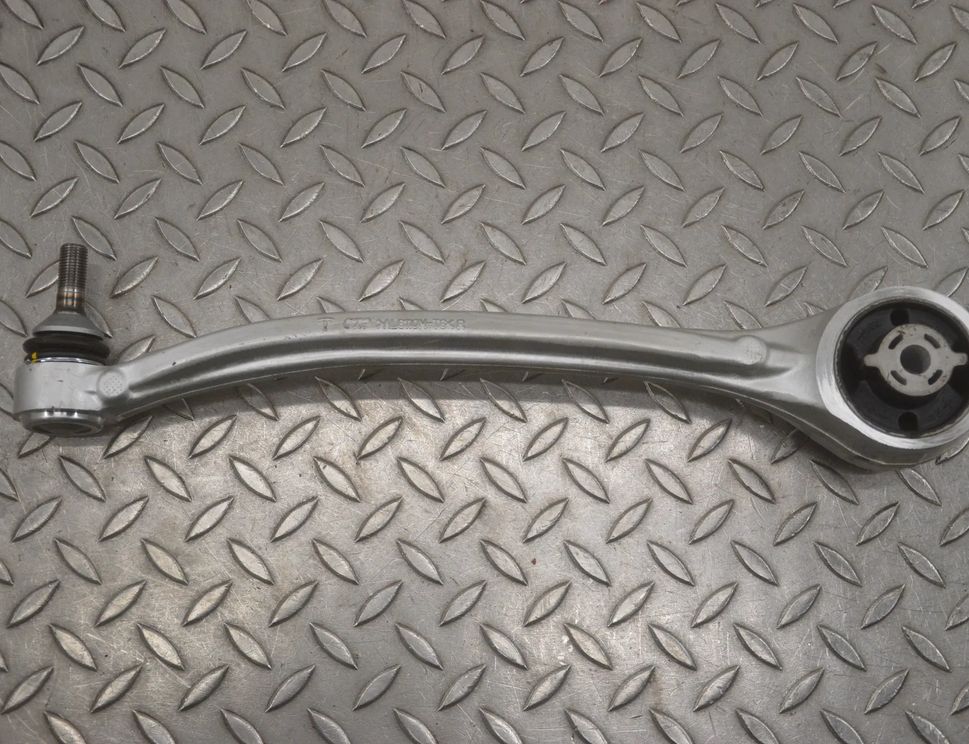 TESLA Model S 1 generation (2012-2024) Fram höger böjd gaffel 1420346-00-C 23962538