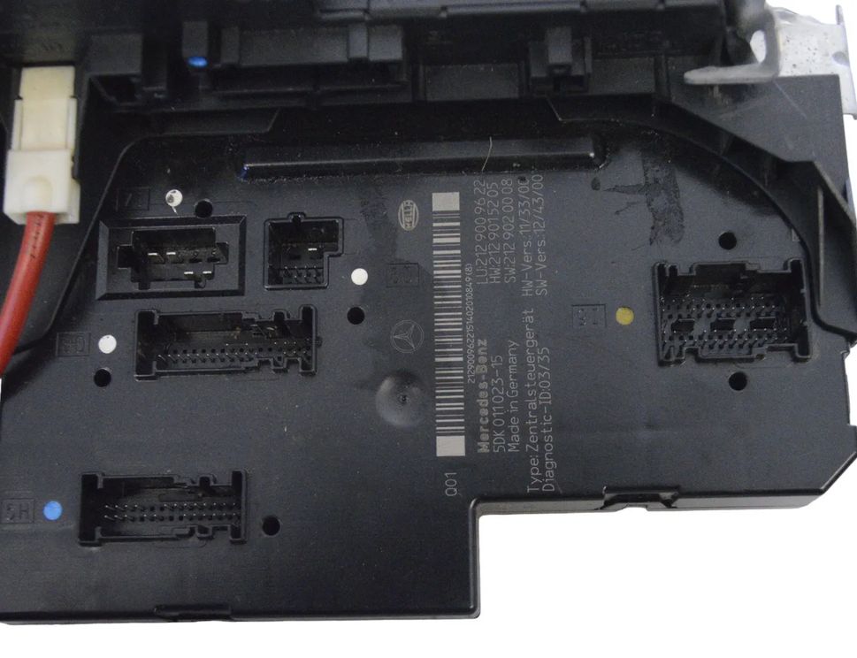 MERCEDES-BENZ E-Class W212/S212/C207/A207 (2009-2016) Säkringsbox A2129009622,A2129015205,A2129020008 24299363