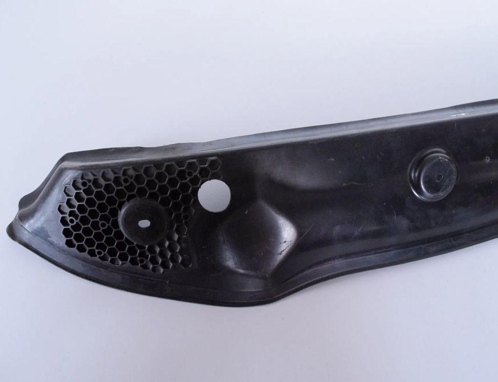 MERCEDES-BENZ M-Class W166 (2011-2015) Fram högervinge plast A1668890025 31459525