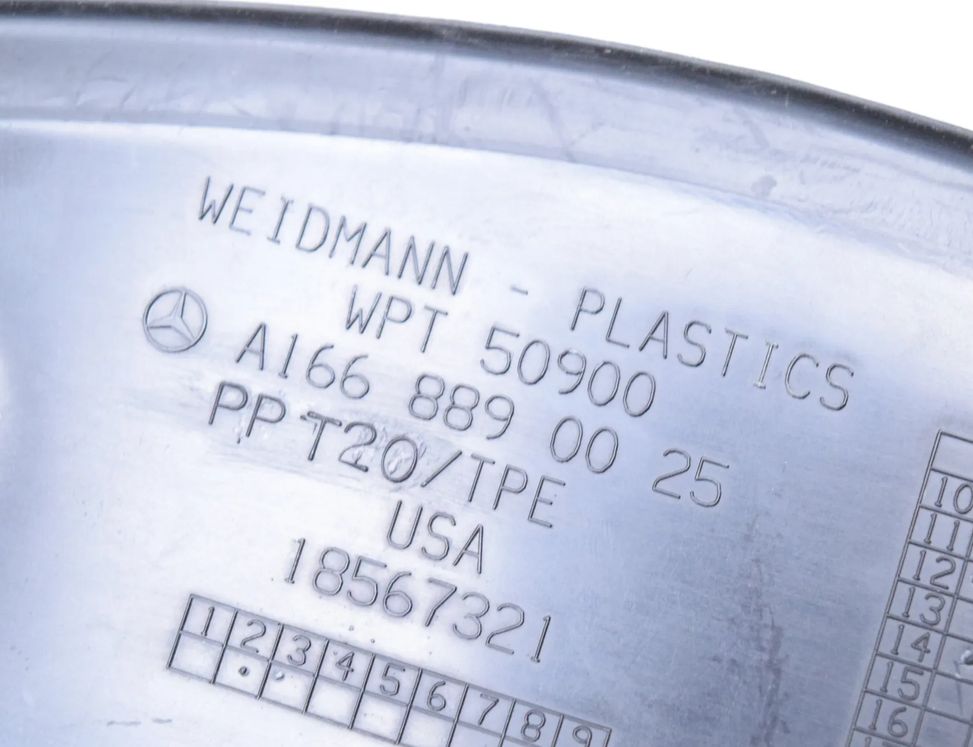 MERCEDES-BENZ M-Class W166 (2011-2015) Fram högervinge plast A1668890025 31459525