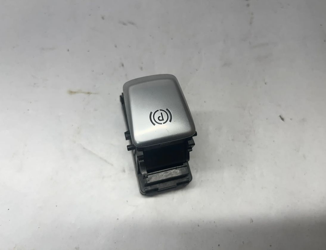 MERCEDES-BENZ C-Class W205/S205/C205 (2014-2023) Handbromsknapp A2059056603 23793926