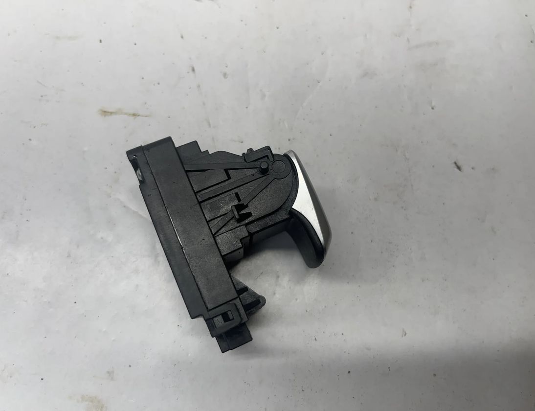 MERCEDES-BENZ C-Class W205/S205/C205 (2014-2023) Handbromsknapp A2059056603 23793926