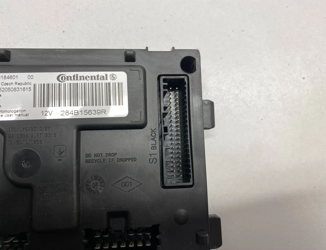 RENAULT Clio 4 generation (2012-2020) Andra styrenheter 284B15639R,A2C86184601 23798197