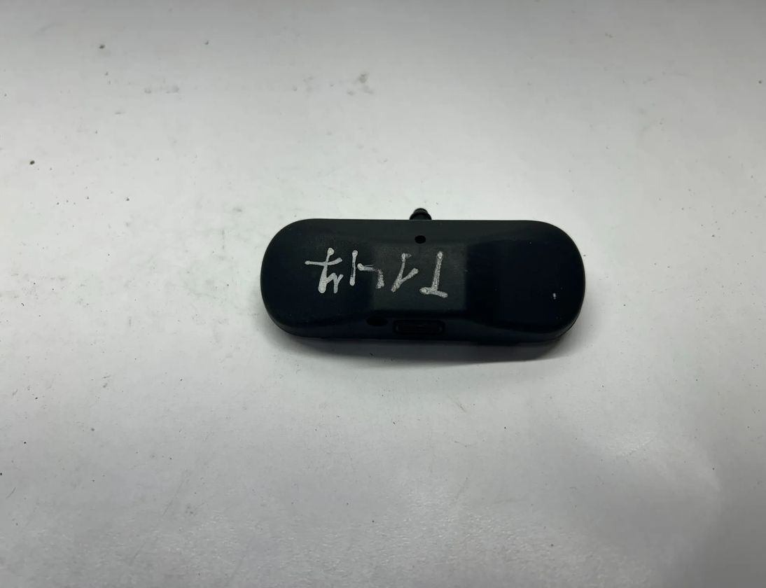 VOLKSWAGEN Golf R 7 generation (2013-2019) Vindrutemunstycke Jet 5M0955985C,5M0955985 30439973