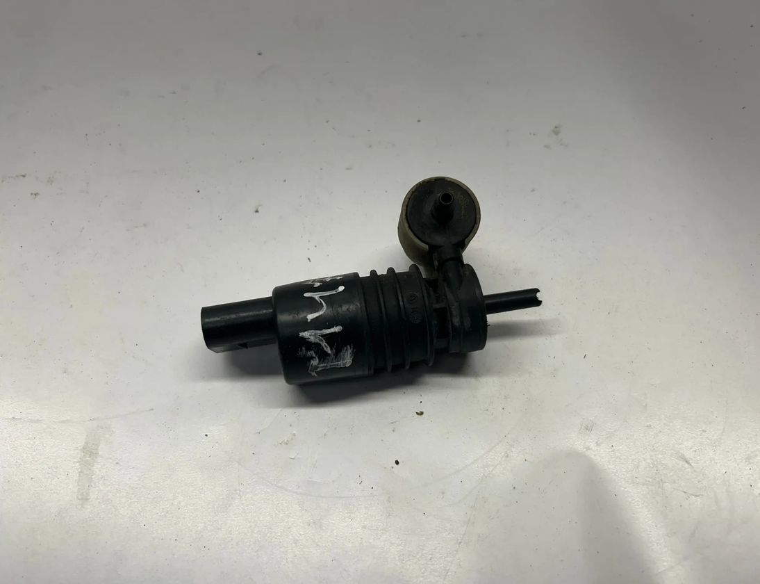 VOLKSWAGEN Golf R 7 generation (2013-2019) Spolartankmotor 1K6955651 30439993