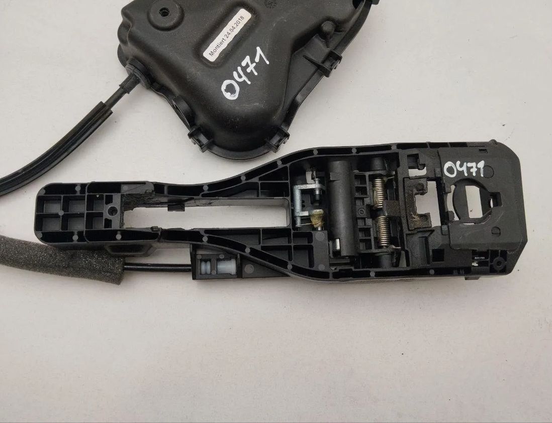 PORSCHE Panamera 971 (2016-2020) Bakre höger dörrlås 971837101,971839885E,971839015C 25345157