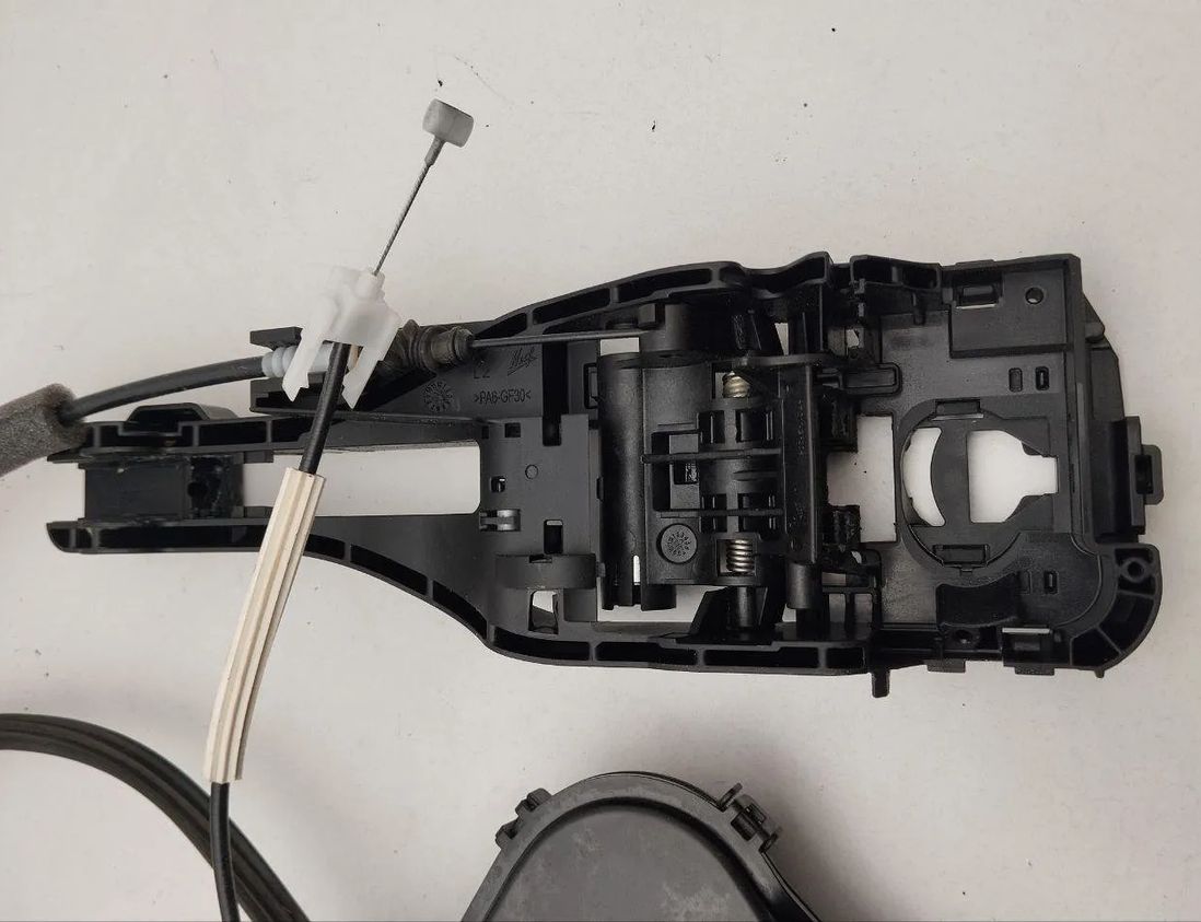 PORSCHE Panamera 971 (2016-2020) Bakre höger dörrlås 971837101,971839885E,971839015C 25345157