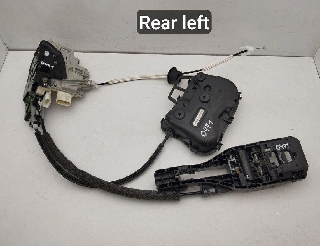 PORSCHE Panamera 971 (2016-2020) Bakre höger dörrlås 971837101,971839885E,971839015C 25345157